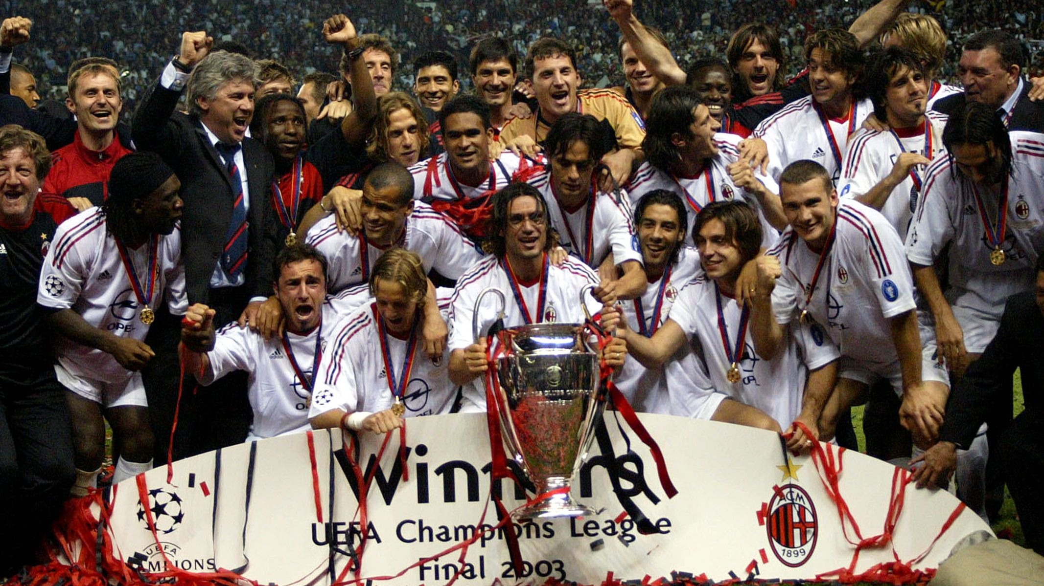 米兰体育网页版-欧洲足球冠军杯最新:曼联队逆风翻盘的简单介绍