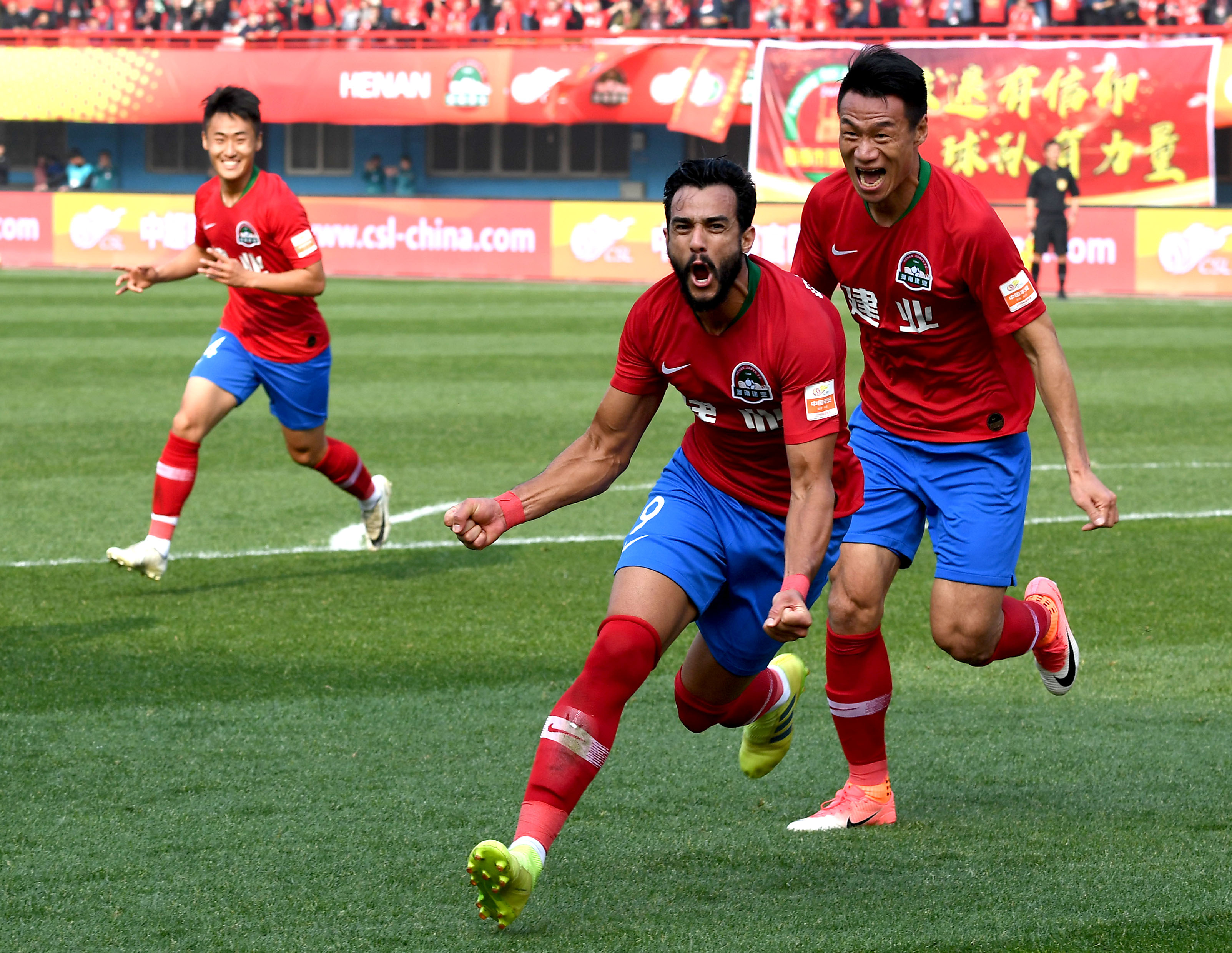 米兰体育新闻-包含河南建业战平大连一方，保持不败纪录延续的词条