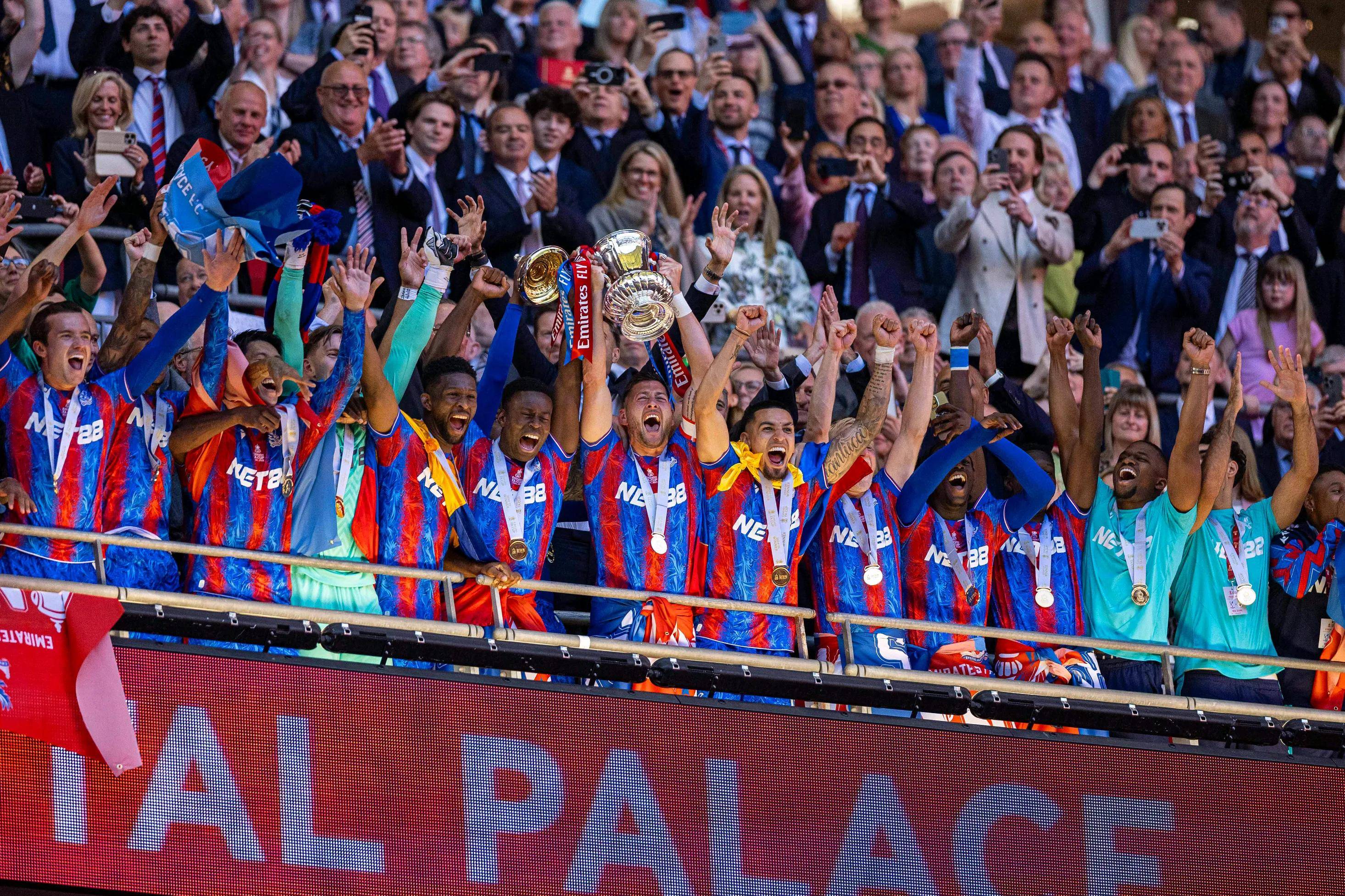 米兰体育入口-欧洲足球盛宴倒计时，各队集结备战火热