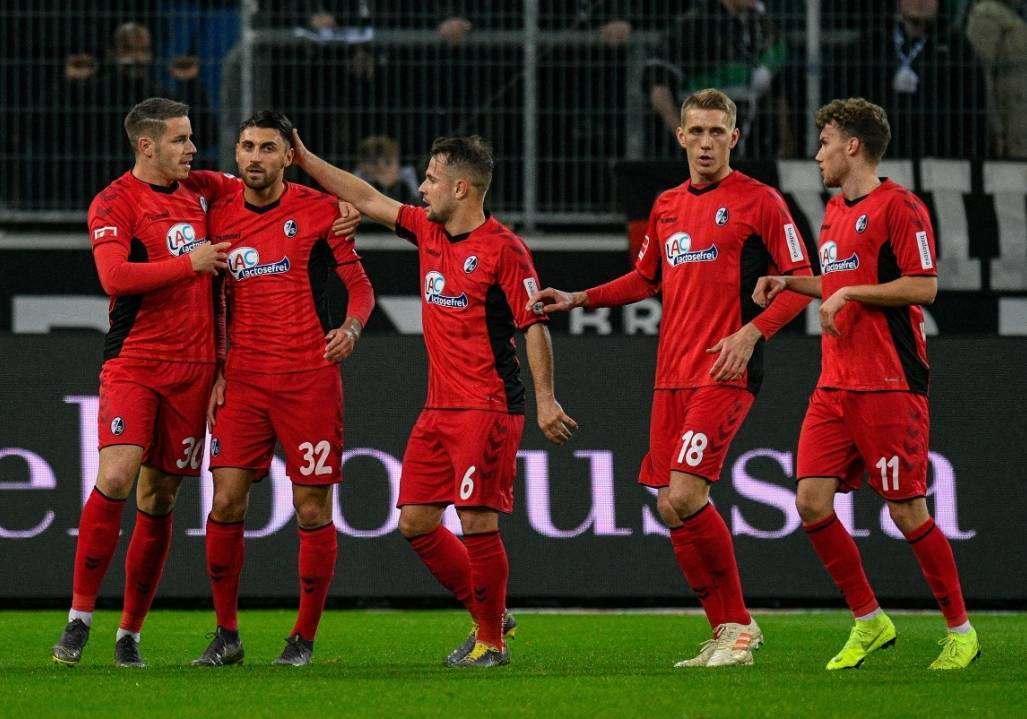 米兰体育登录-弗赖堡主场失利，战绩受挫影响联赛排名